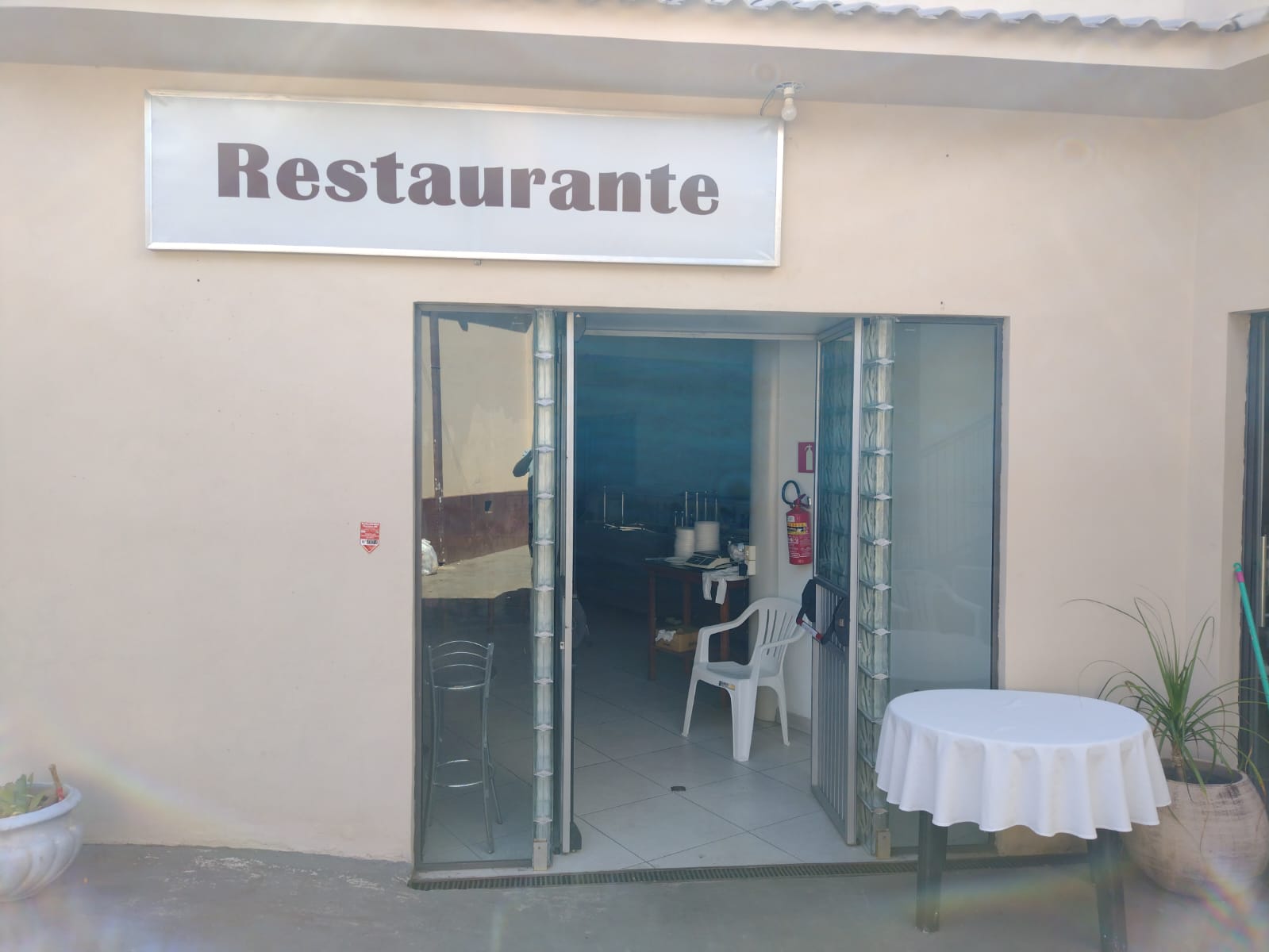 Ponto para Comércio – Central – em funcionamento – Restaurante – para 120 pessoas